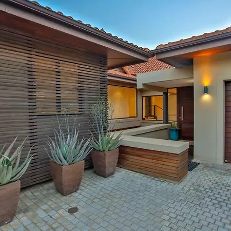 Zimbali 4 Bedroom With Pool Zhb1 Ballito Exterior photo